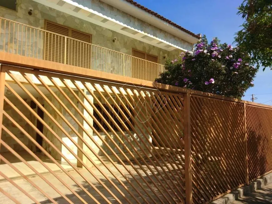 Foto 1 de Casa com 4 Quartos à venda, 251m² em Vila Xavier, Araraquara