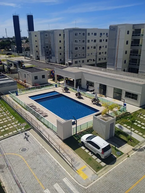 Foto 1 de Apartamento com 2 Quartos à venda, 46m² em Centro, Lauro de Freitas