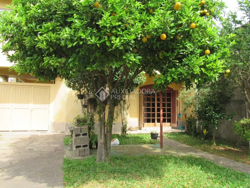 Foto 1 de Casa com 3 Quartos à venda, 270m² em Jardim Leopoldina, Porto Alegre