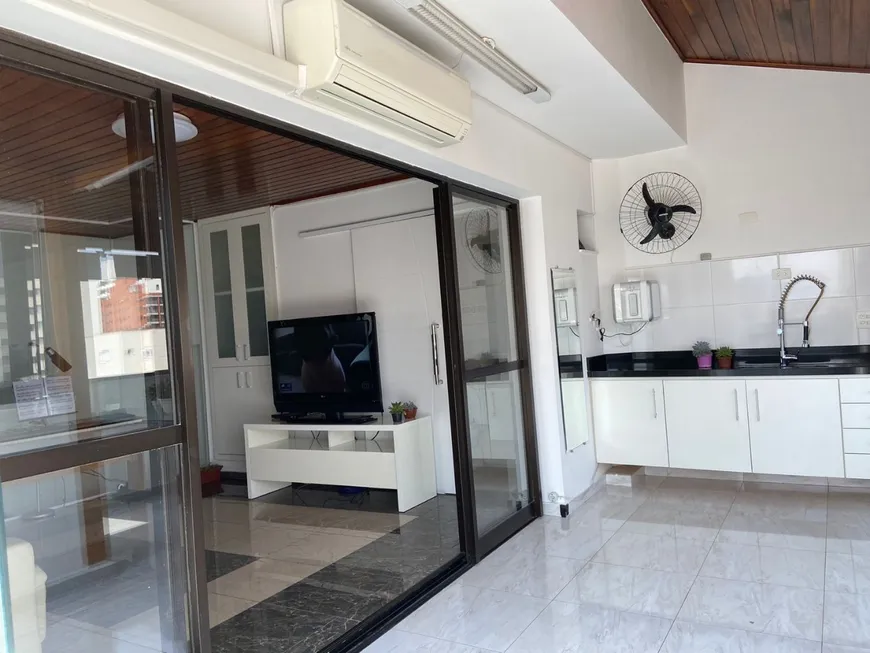 Foto 1 de Apartamento com 3 Quartos à venda, 188m² em Vila Hamburguesa, São Paulo