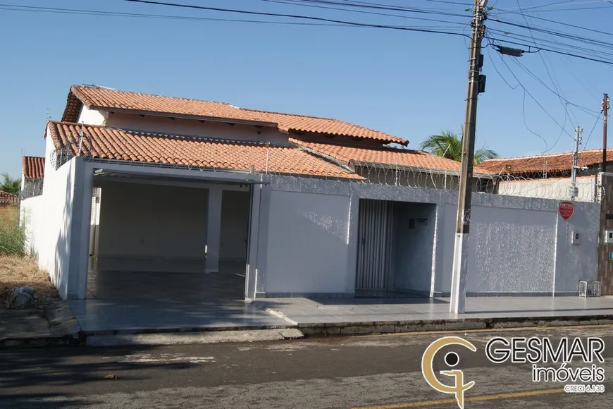 Foto 1 de Casa com 3 Quartos à venda, 150m² em Estancia Itanhanga, Caldas Novas