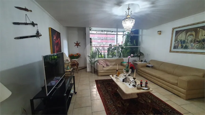 Foto 1 de Apartamento com 3 Quartos à venda, 200m² em Centro, São Paulo