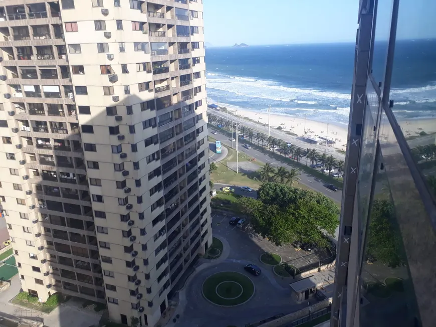 Foto 1 de Apartamento com 4 Quartos à venda, 215m² em Barra da Tijuca, Rio de Janeiro