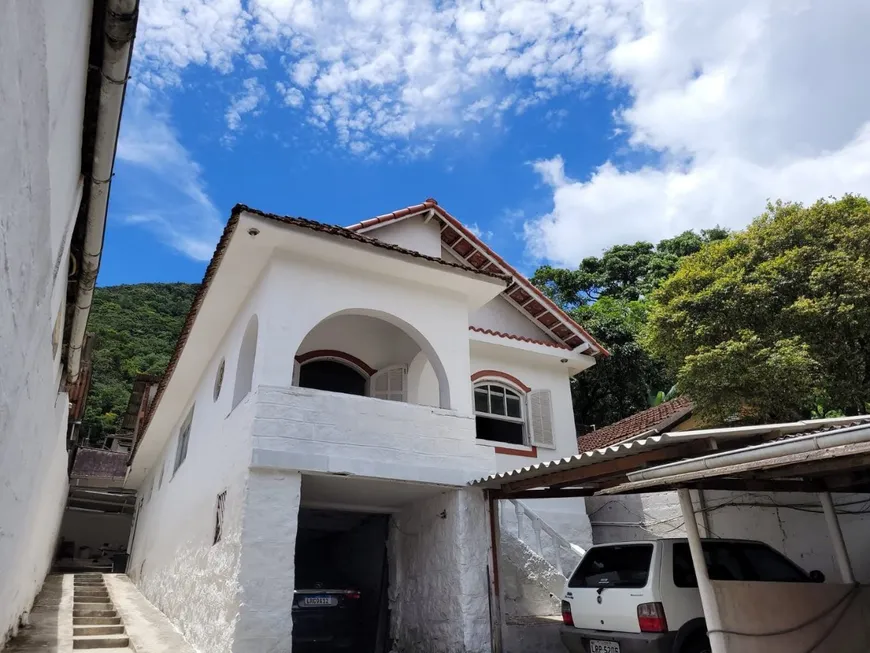 Foto 1 de Casa com 3 Quartos à venda, 350m² em Sao Sebastiao, Petrópolis