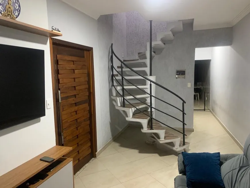 Foto 1 de Casa com 3 Quartos à venda, 150m² em Condominio Maracana, Santo André