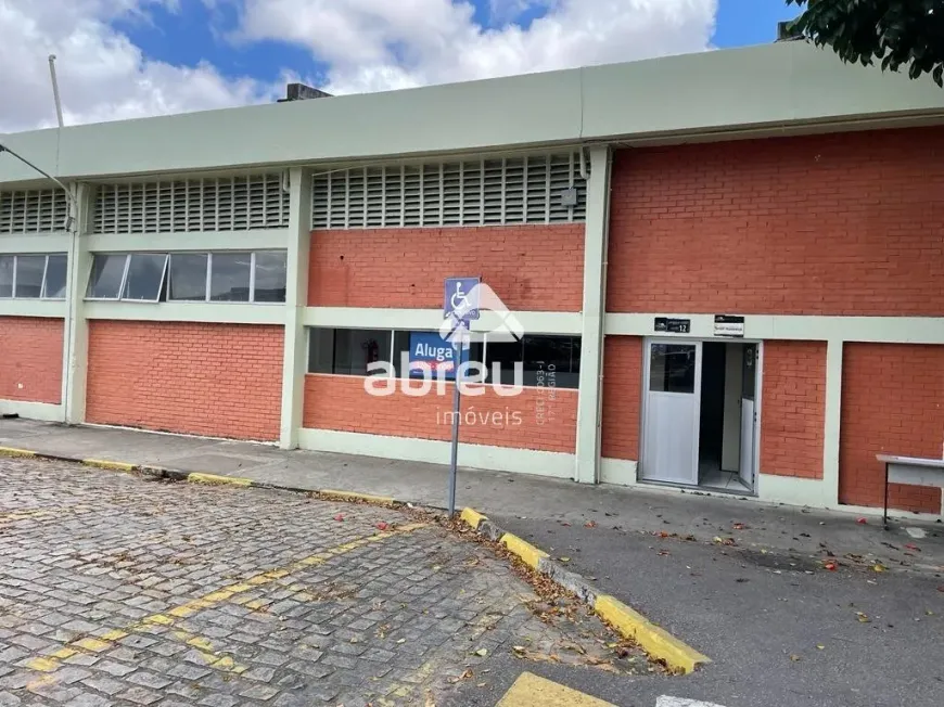 Foto 1 de Galpão/Depósito/Armazém para alugar, 1391m² em Emaús, Parnamirim