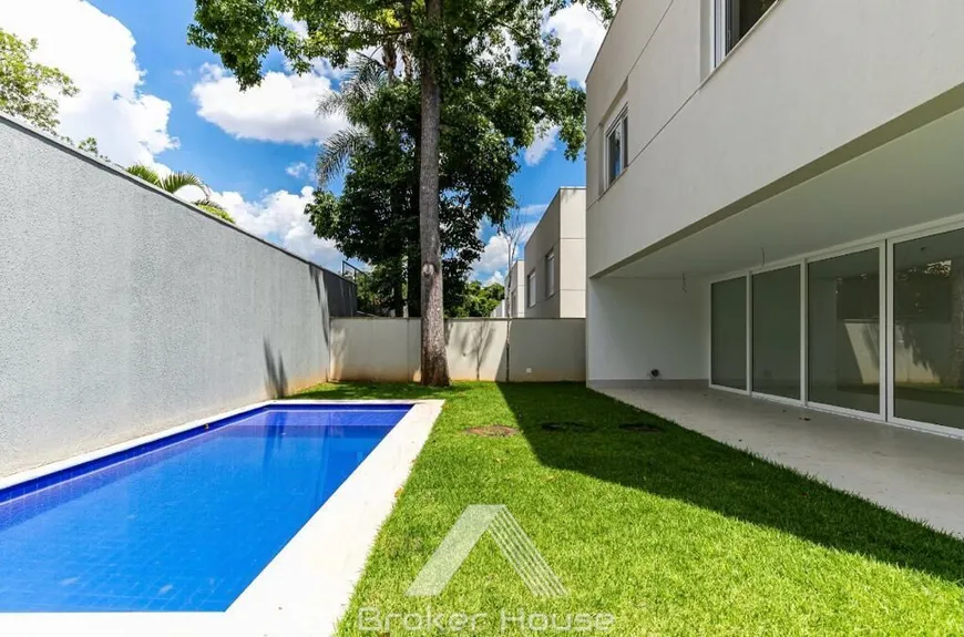 Foto 1 de Casa de Condomínio com 4 Quartos à venda, 372m² em Granja Julieta, São Paulo