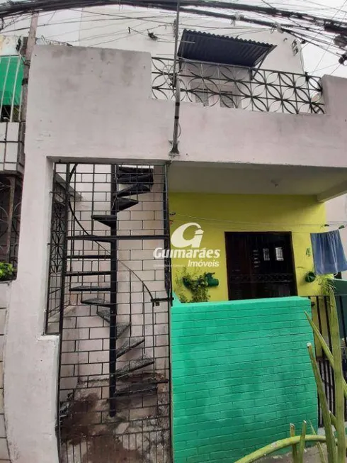 Foto 1 de Casa com 2 Quartos para alugar, 30m² em Fátima, Fortaleza
