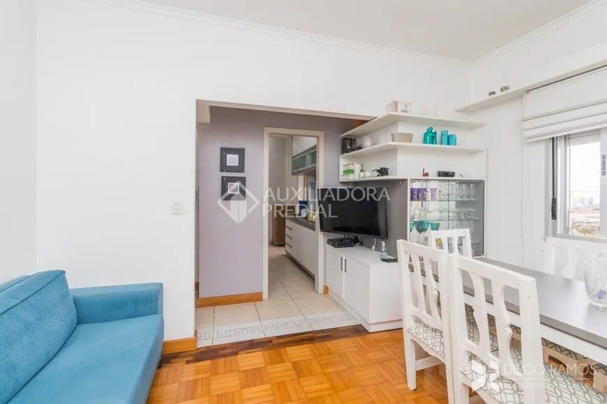 Foto 1 de Apartamento com 3 Quartos à venda, 80m² em Bom Fim, Porto Alegre