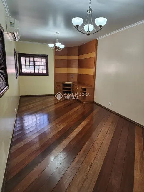 Foto 1 de Sobrado com 3 Quartos para alugar, 202m² em Vila Floresta, Santo André