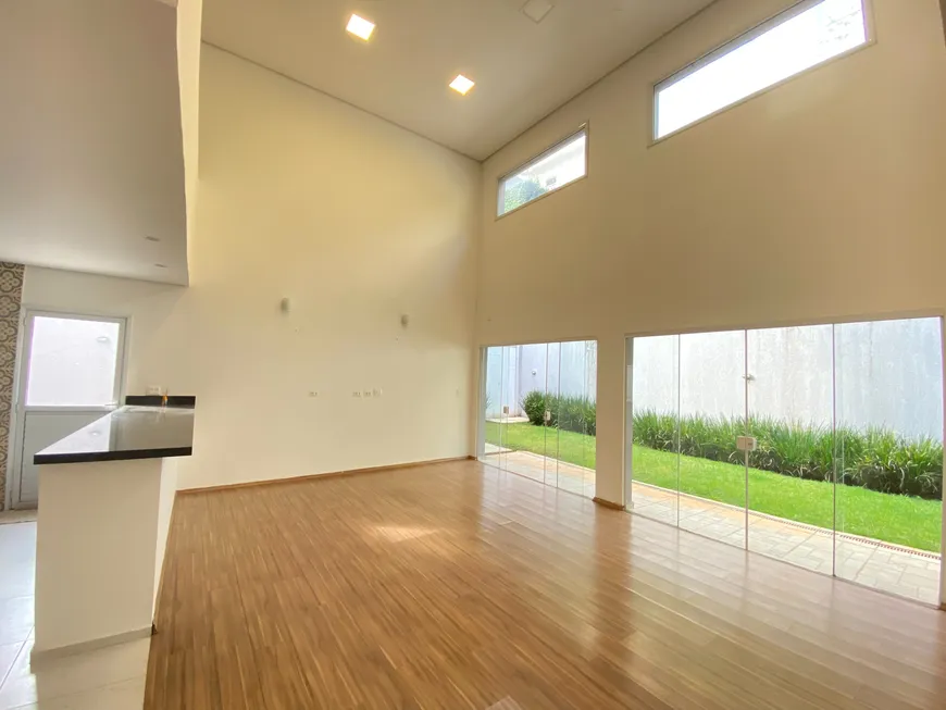 Foto 1 de Casa com 3 Quartos à venda, 350m² em Valville, Santana de Parnaíba