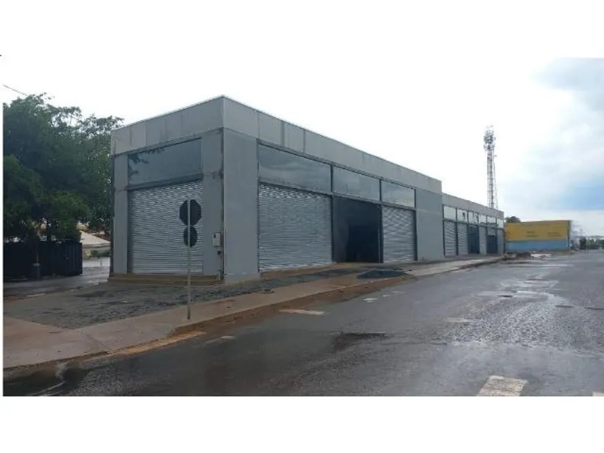 Foto 1 de Ponto Comercial para alugar, 511m² em Segismundo Pereira, Uberlândia