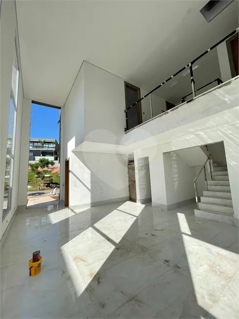 Foto 1 de Casa de Condomínio com 4 Quartos à venda, 350m² em Centro, Santana de Parnaíba