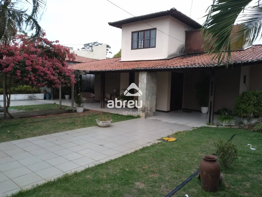 Foto 1 de Casa com 7 Quartos à venda, 700m² em Candelária, Natal