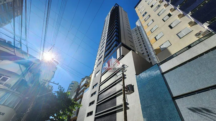 Foto 1 de Cobertura com 3 Quartos à venda, 210m² em Centro, Balneário Camboriú