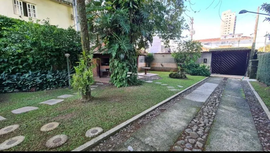 Foto 1 de Casa com 4 Quartos à venda, 150m² em Enseada, Guarujá