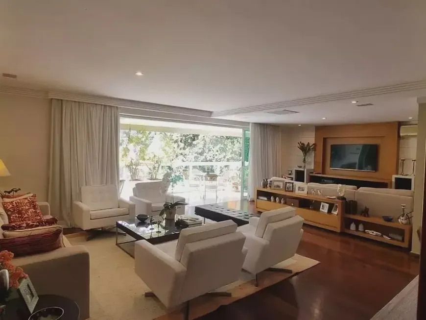 Foto 1 de Apartamento com 4 Quartos à venda, 241m² em Jardim Botânico, Rio de Janeiro