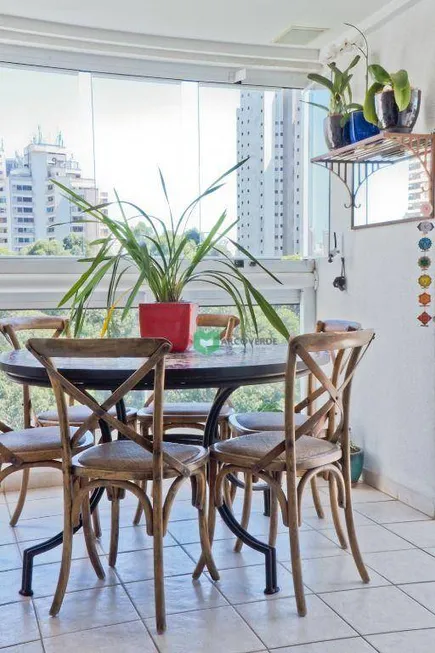 Foto 1 de Apartamento com 3 Quartos à venda, 210m² em Jardim Fonte do Morumbi , São Paulo