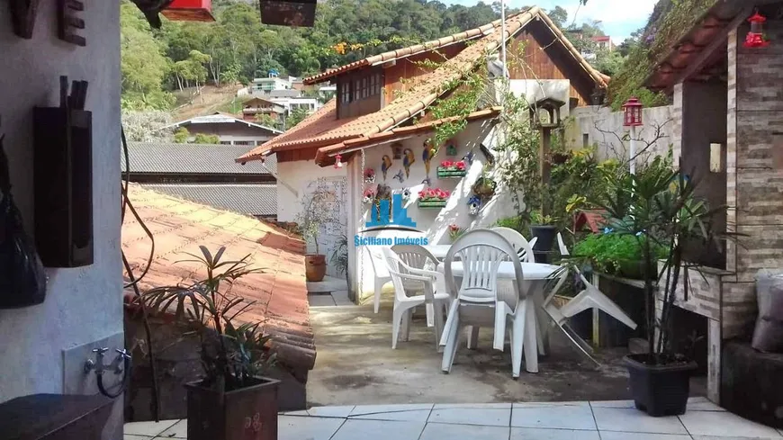 Foto 1 de Casa com 4 Quartos à venda, 220m² em Mury, Nova Friburgo