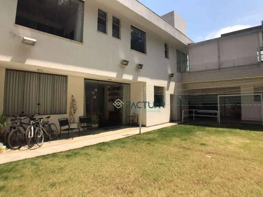 Foto 1 de Casa com 4 Quartos à venda, 465m² em Buritis, Belo Horizonte