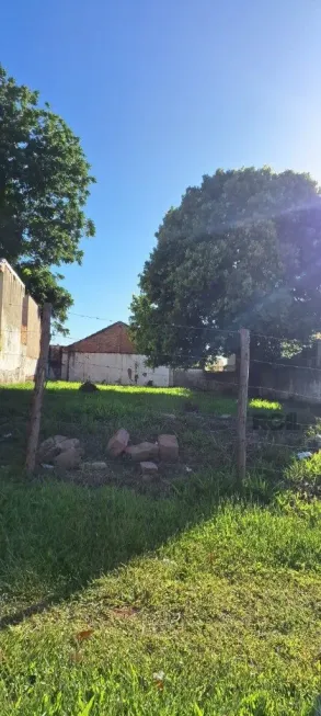 Foto 1 de Lote/Terreno à venda, 1m² em Teresópolis, Porto Alegre