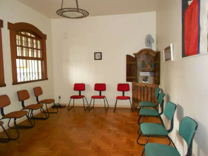 Foto 1 de Casa com 3 Quartos à venda, 213m² em Serra, Belo Horizonte