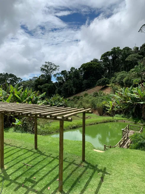 Foto 1 de Fazenda/Sítio com 3 Quartos à venda, 200m² em , Itarana