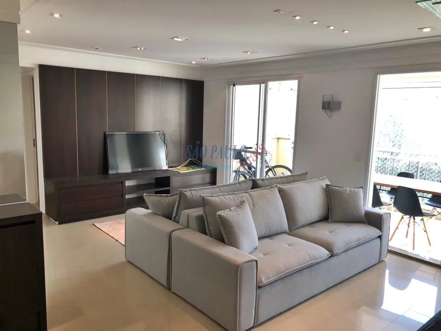 Foto 1 de Apartamento com 3 Quartos para alugar, 164m² em Alphaville, Barueri