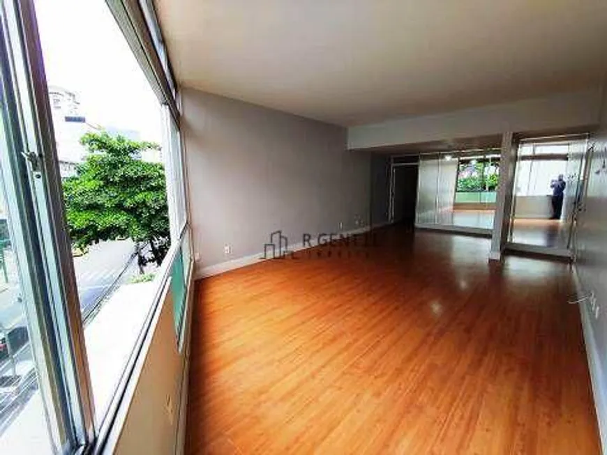 Foto 1 de Apartamento com 3 Quartos à venda, 140m² em Leblon, Rio de Janeiro