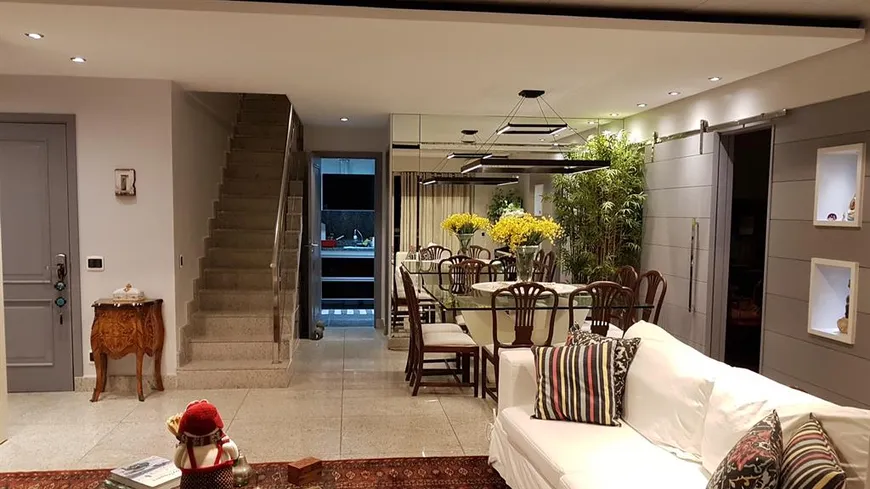 Foto 1 de Apartamento com 3 Quartos à venda, 264m² em Barra da Tijuca, Rio de Janeiro