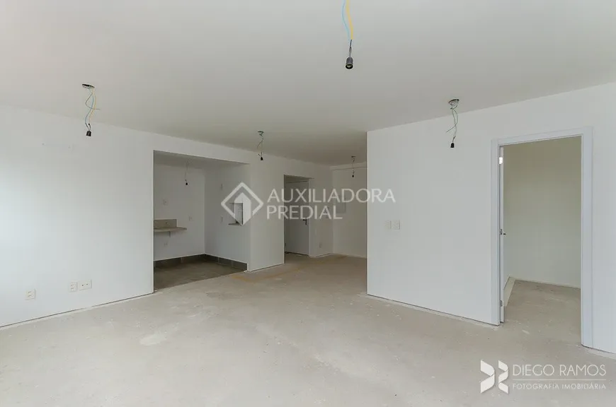 Foto 1 de Apartamento com 2 Quartos à venda, 81m² em São Sebastião, Porto Alegre