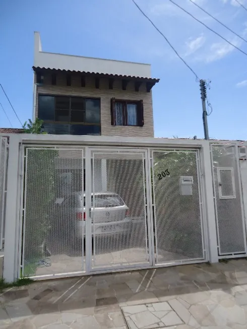 Foto 1 de Casa com 3 Quartos à venda, 178m² em Hípica, Porto Alegre