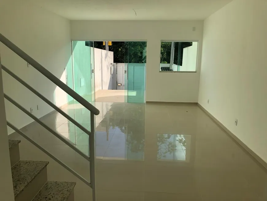 Foto 1 de Casa de Condomínio com 4 Quartos à venda, 135m² em Freguesia- Jacarepaguá, Rio de Janeiro
