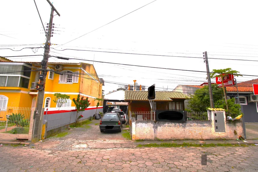 Foto 1 de Lote/Terreno à venda, 436m² em Trindade, Florianópolis