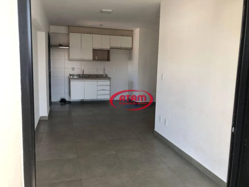 Foto 1 de Apartamento com 2 Quartos para alugar, 55m² em Vila Ester, São Paulo
