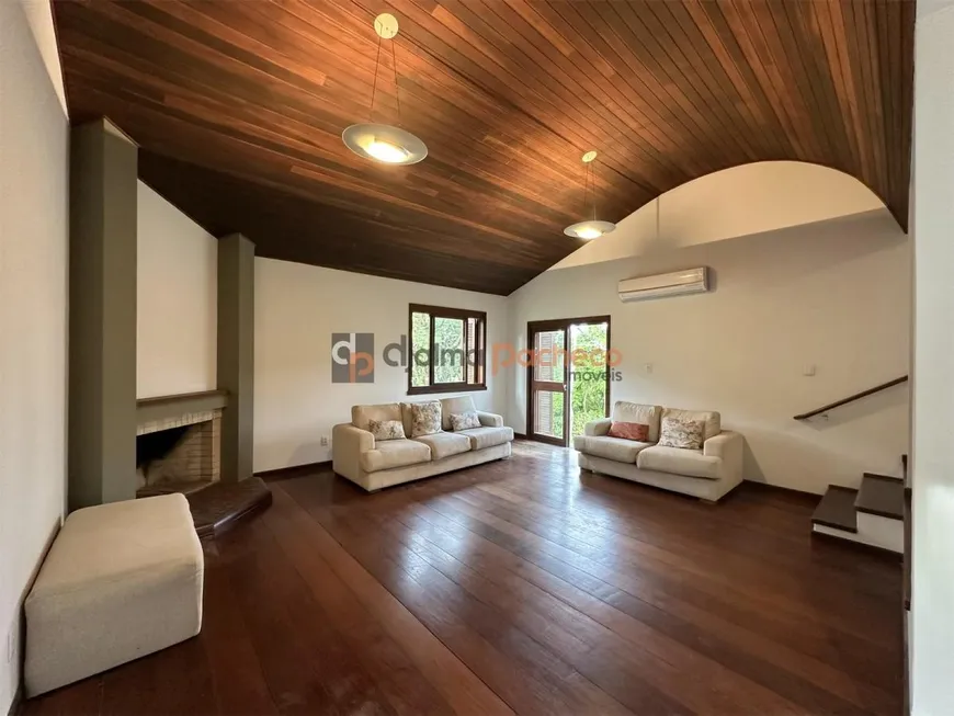 Foto 1 de Casa com 4 Quartos à venda, 279m² em Carvoeira, Florianópolis