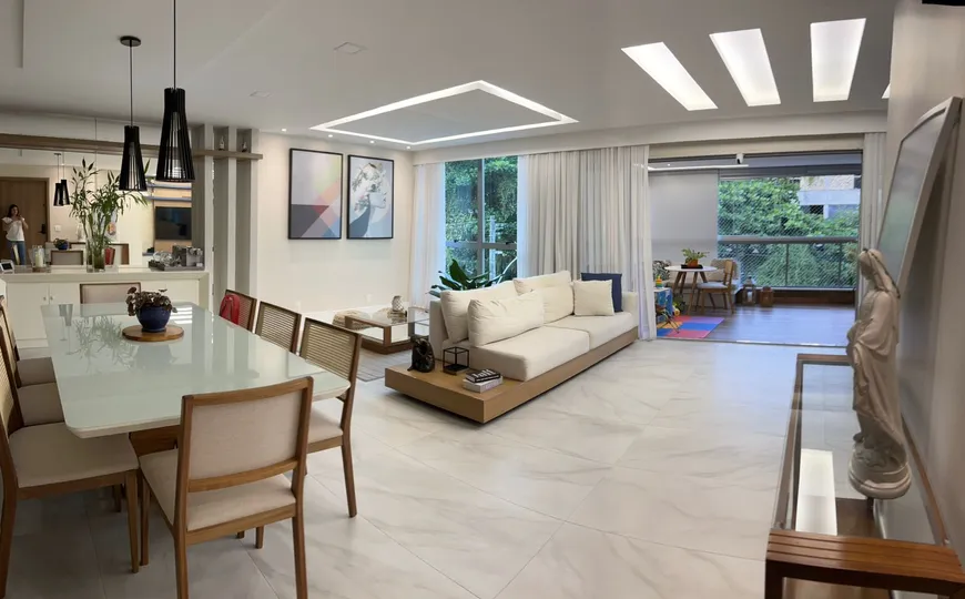 Foto 1 de Apartamento com 5 Quartos à venda, 185m² em Jardim Oceanico, Rio de Janeiro