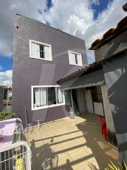 Foto 1 de Casa com 3 Quartos à venda, 230m² em Jardim Brasil, São Paulo