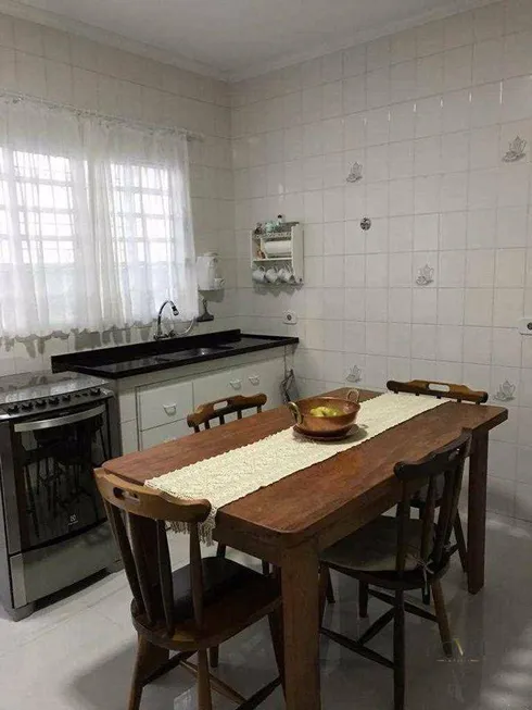 Foto 1 de Sobrado com 3 Quartos à venda, 97m² em Bosque dos Eucaliptos, São José dos Campos