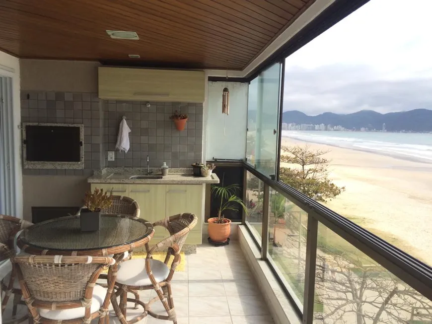 Foto 1 de Apartamento com 3 Quartos para alugar, 125m² em Meia Praia, Itapema