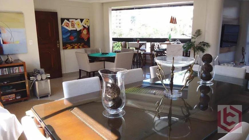 Foto 1 de Apartamento com 4 Quartos à venda, 273m² em Boqueirão, Santos