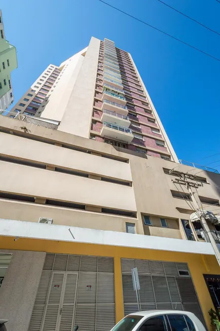 Foto 1 de Apartamento com 2 Quartos à venda, 78m² em Centro, Balneário Camboriú