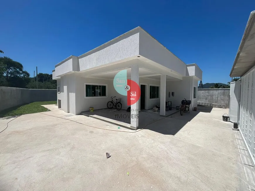 Foto 1 de Casa com 3 Quartos à venda, 120m² em Cotia, Guapimirim