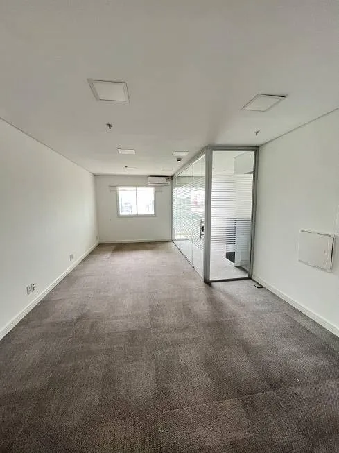 Foto 1 de Imóvel Comercial com 1 Quarto para alugar, 44m² em Cidade Monções, São Paulo