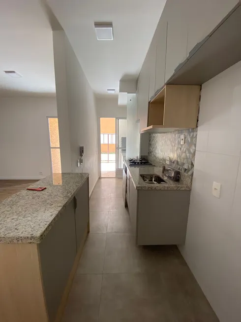 Foto 1 de Apartamento com 3 Quartos à venda, 79m² em Jardim Carambei, São Roque