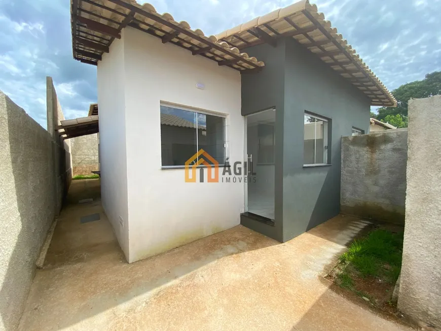 Foto 1 de Casa com 2 Quartos à venda, 55m² em Jardim Vila Rica, São Joaquim de Bicas