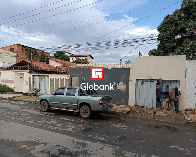 Foto 1 de Casa com 3 Quartos à venda, 496m² em São José, Montes Claros