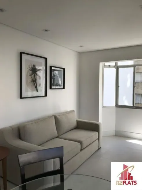 Foto 1 de Apartamento com 1 Quarto para alugar, 42m² em Vila Nova Conceição, São Paulo