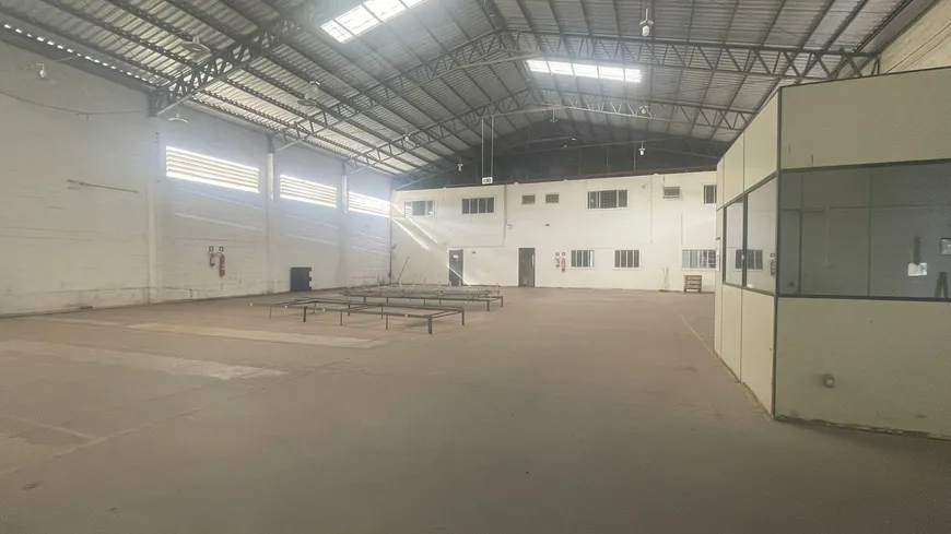 Foto 1 de Galpão/Depósito/Armazém com 7 Quartos para alugar, 1000m² em Parque Amperco, Cuiabá