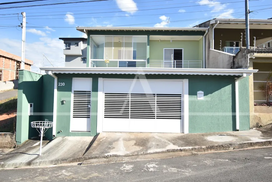 Foto 1 de Casa com 4 Quartos à venda, 150m² em Residencial dos Lagos, Bragança Paulista